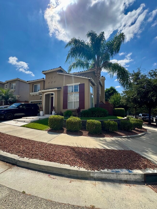 Building Photo - 6593 Alyssa Dr