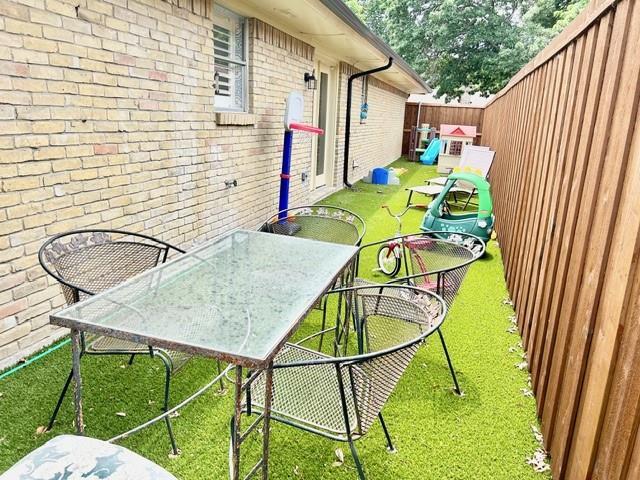 Building Photo - 2716 Glencliff Dr