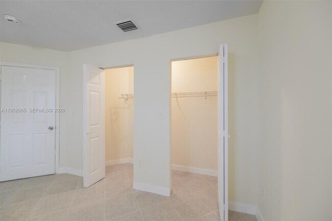 Building Photo - 6320 NW 1st Pl