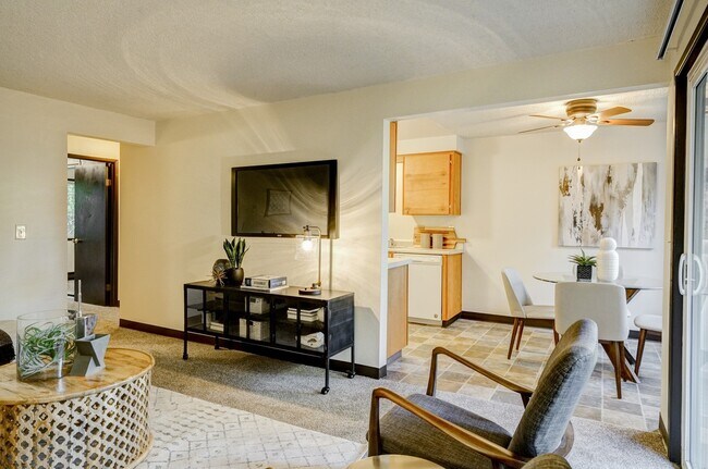Building Photo - Spacious and immaculate one bedroom! Heat ...