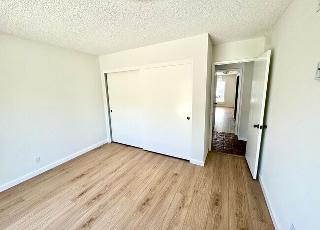 Building Photo - Charming Single Story Upgraded East End Home