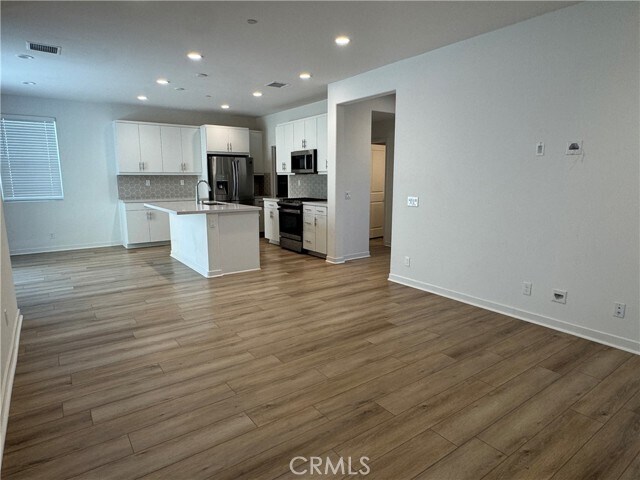 Building Photo - 16216 Hollyhock Ave