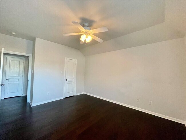Building Photo - 23606 Rollinford Ln
