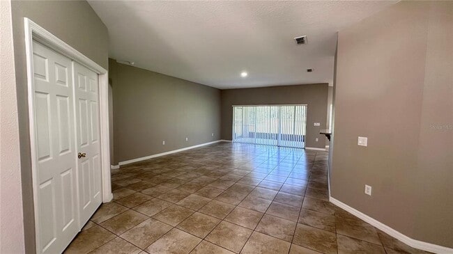 Building Photo - 3545 Sunset Isles Blvd