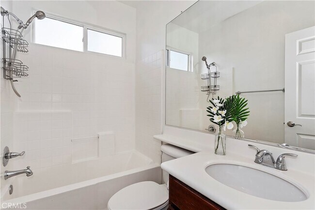 Building Photo - 1678 Honors Cir