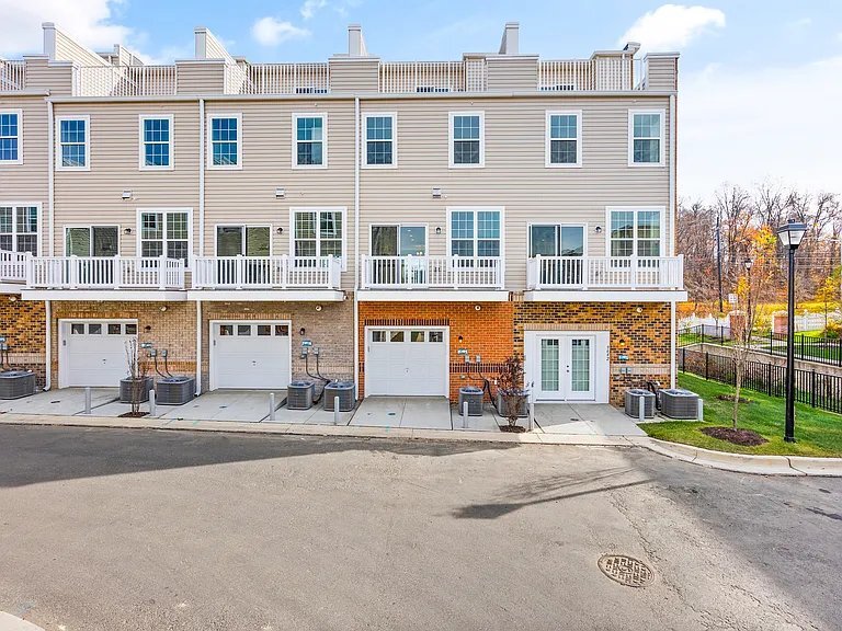 Building Photo - 9614 Weshire Dr