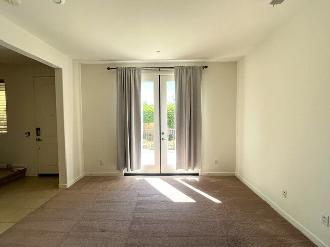 Building Photo - 3105 Marigold Cir