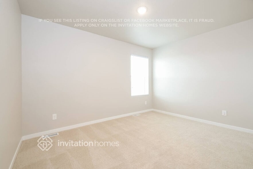 Building Photo - 2161 Christina St