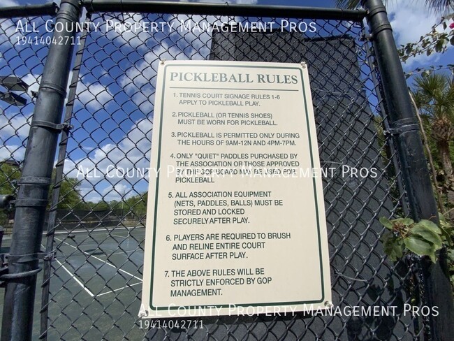 Building Photo - 5207 Manorwood Dr