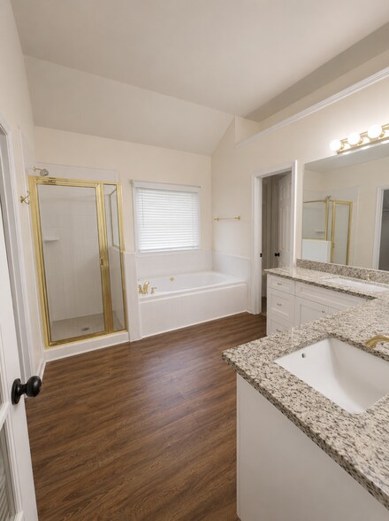 Building Photo - 10295 Medridge Cir