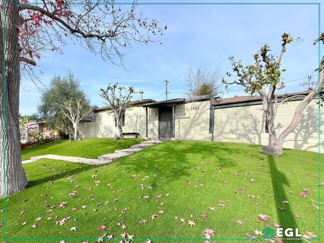 Building Photo - 7601 Kittyhawk Ave