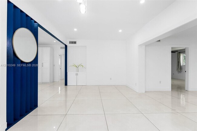 Building Photo - 7800 SW 57th Ct