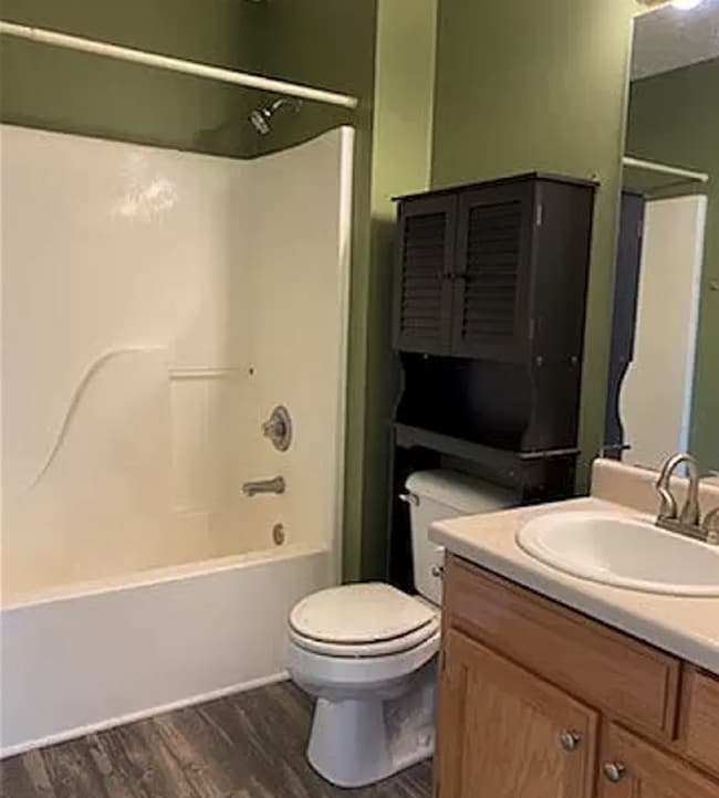 Building Photo - Charming 3-Bedroom Home with 2 Full Baths ...