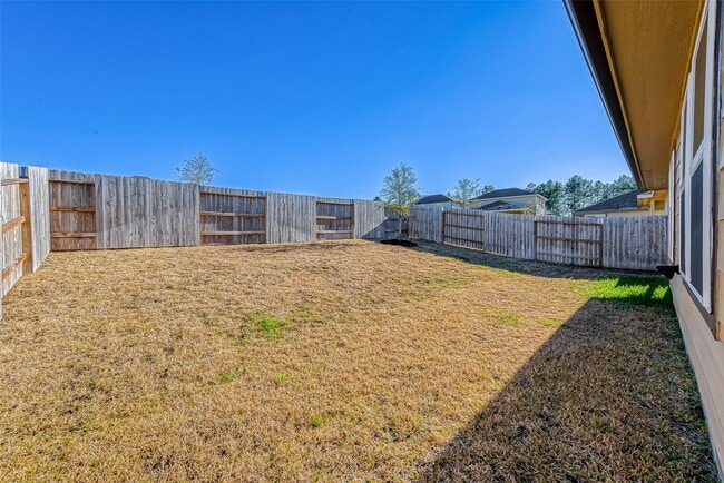 Building Photo - 331 Hbr Frst Ln