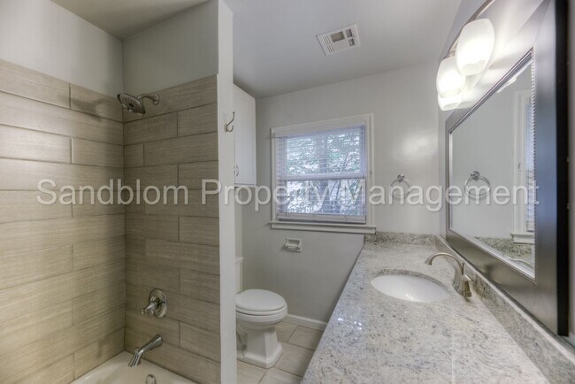 Building Photo - For Lease | Midtown Tulsa | $1625 Rent