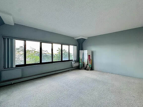 Building Photo - 10 Bay Street Landing