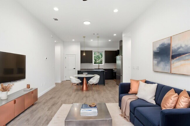 Building Photo - 505 Thelma Dr