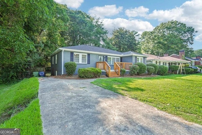 Building Photo - 125 Chappell Rd SW