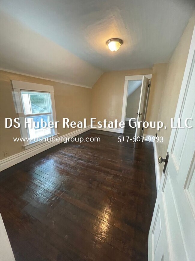 Building Photo - 132 S Magnolia Ave