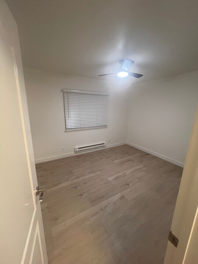 Building Photo - 3388 Red Cedar Terrace