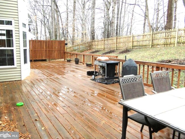 Building Photo - 2009 Willow Glen Ct