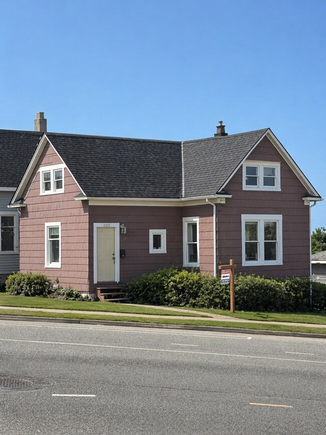 Building Photo - 1323 Ellis St