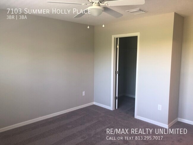 Building Photo - 7103 Summer Holly Pl