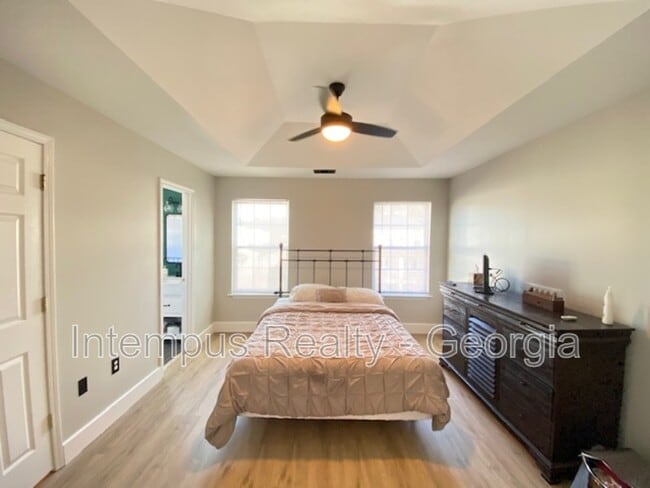 Building Photo - 301 Station Trl