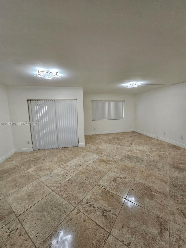 Building Photo - 9781 SW 138th Ave