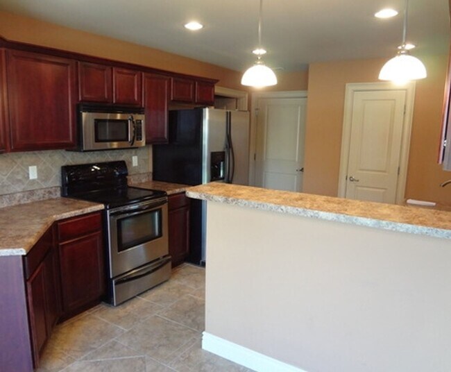 Building Photo - Great 3 Bed 2 Bath House in Mill Creek Manor!