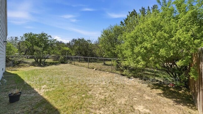 Building Photo - 893 E Mather St