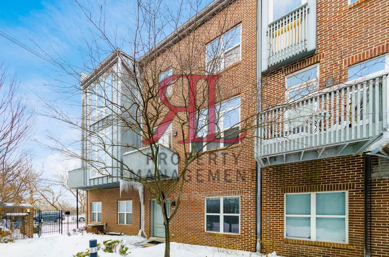 Building Photo - 986 S Front St