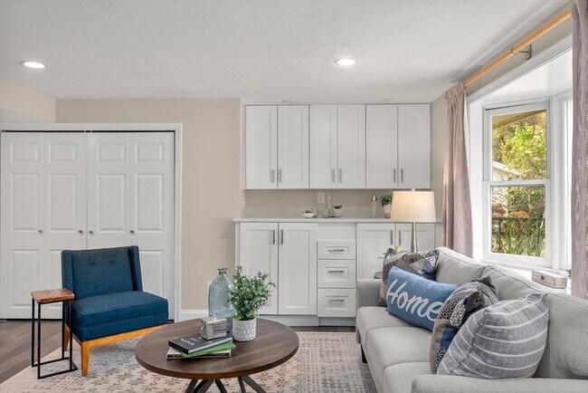 Building Photo - 62 Gregory Rd