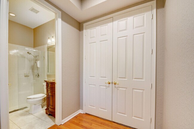 Building Photo - 11246 Maritime Ct