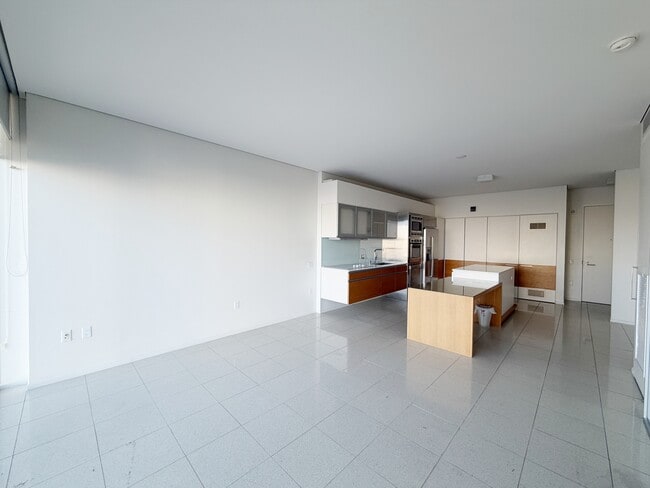 Building Photo - 3722 S Las Vegas Blvd