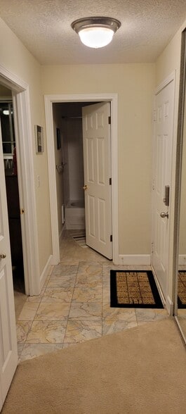 Building Photo - 100 Kerr Pky