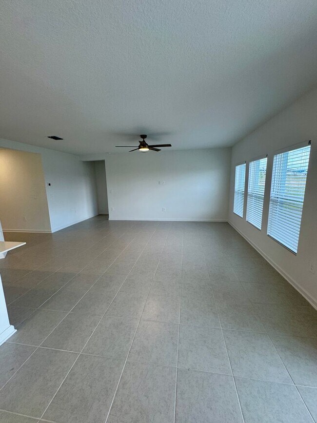 Building Photo - BRAND NEW HOME IN HIDDEN RIDEGE FOR RENT