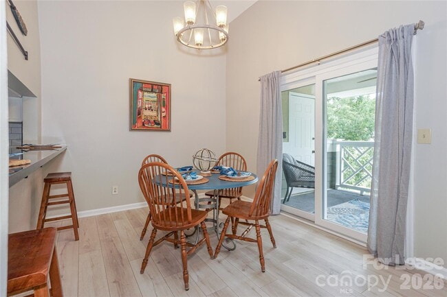 Building Photo - 20105 Henderson Rd