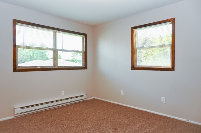 Building Photo - Kimball Duplex 2