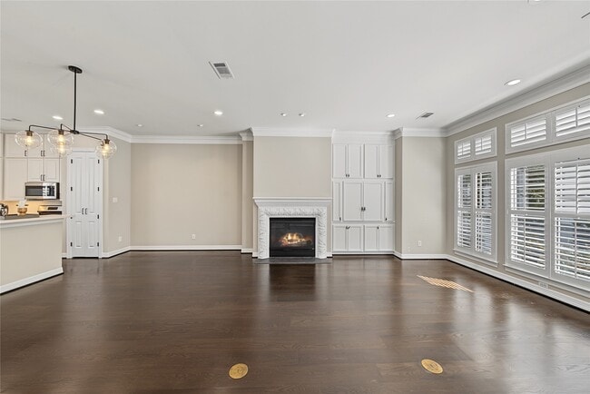 Building Photo - 2188 Bancroft Ln
