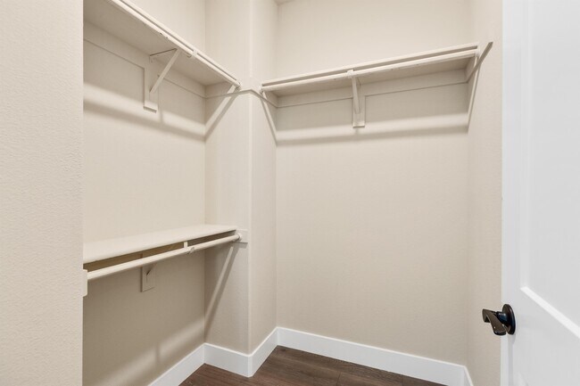 Building Photo - 10068 Carinata Dr