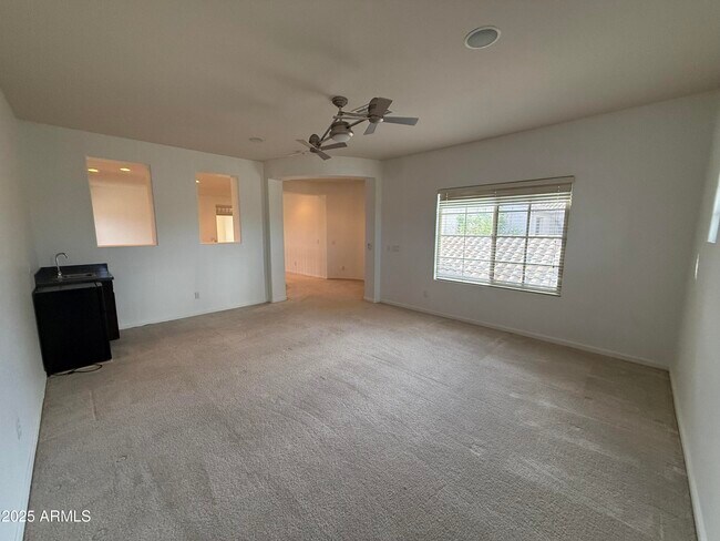 Building Photo - 2807 E Desert Broom Pl