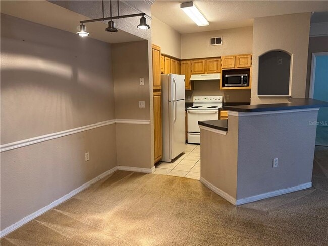 Building Photo - 6685 Queens Borough Ave