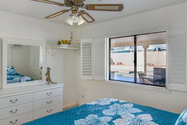 Building Photo - 212 Coral Dr