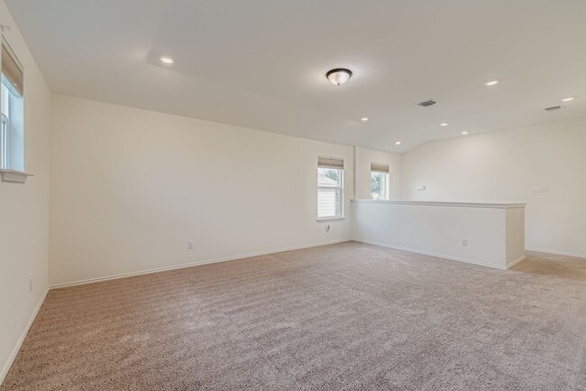 Building Photo - 716 Madalin Rue Ct