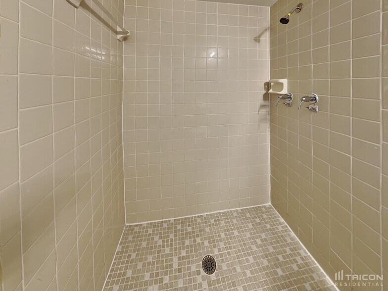 Building Photo - 4920 Traskwood Ct