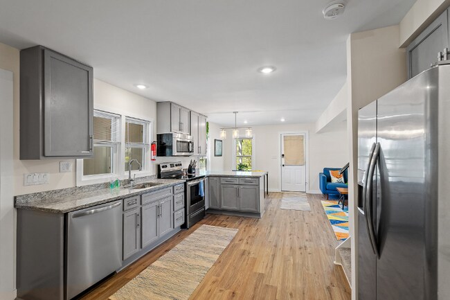 Building Photo - 68 1st St