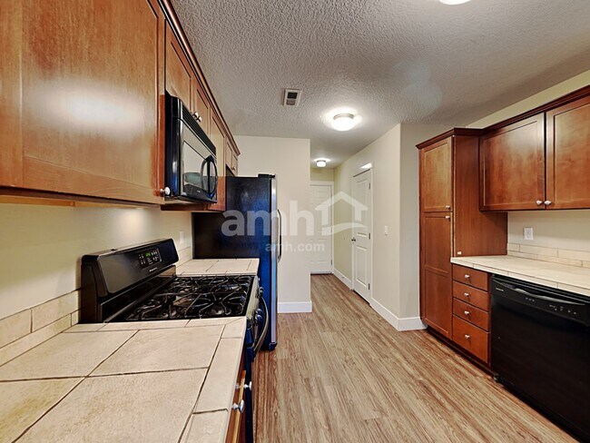 Building Photo - 847 NW 1st Ave