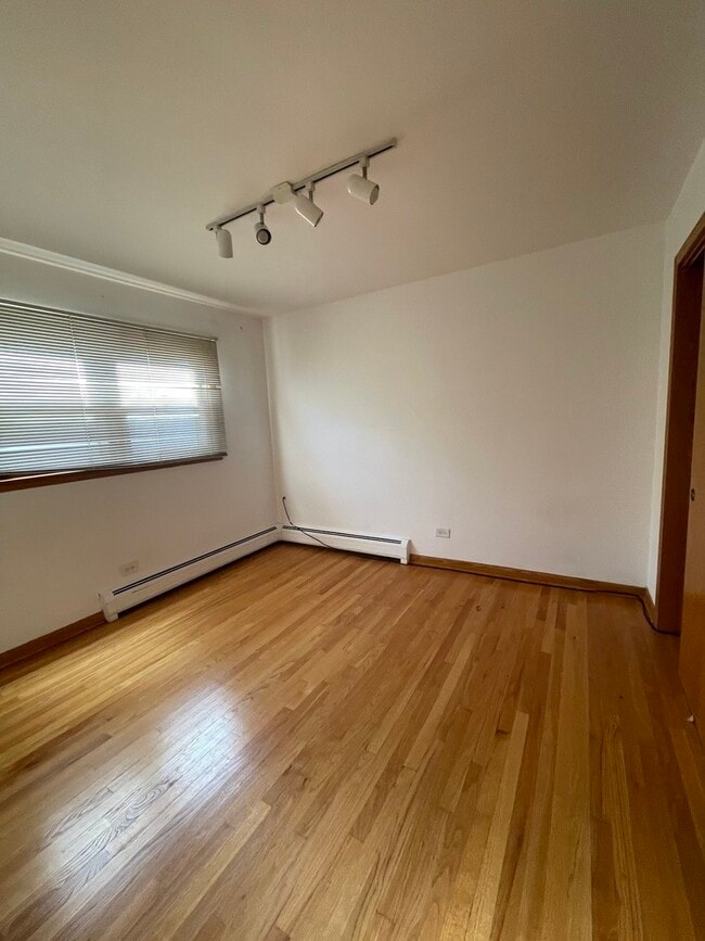 Building Photo - 5230 N Delphia Ave