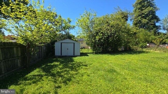 Building Photo - 1113 Grandin Ave